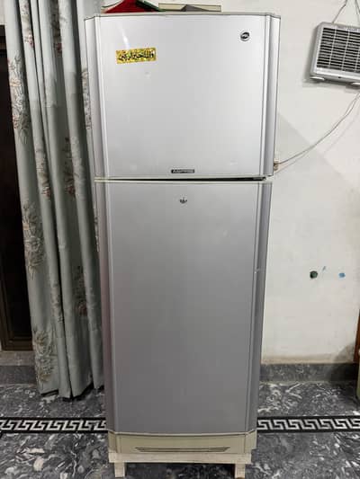 Used refrigerator in good working condition