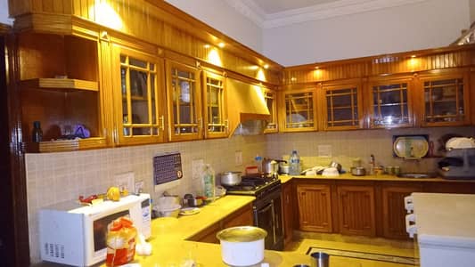 This Is Your Chance To Buy Prime Location House In Gulistan-e-Jauhar - Block 4 Karachi