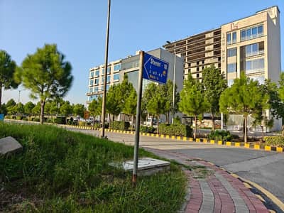 Residential Plot Sized 1 Kanal Available In Top City 1 - Block B