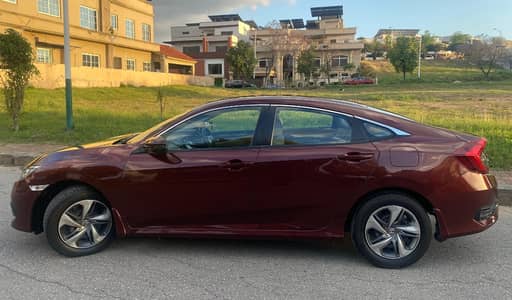 Honda Civic 1.8 L CVT Nav 2020