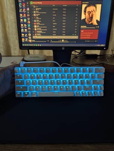 Tezarre Gaming Mechanical Keyboard with Yellow switches