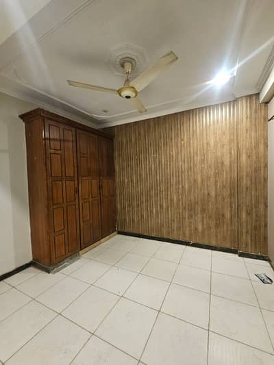 E-11 2Bed unfurnished flat available for rent in e11 Islamabad