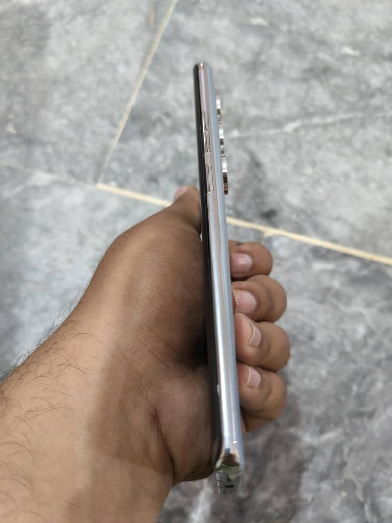 Techno Camon 40 pro 2