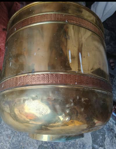 Antique candle lamps and Large tub