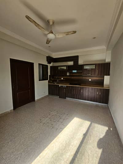 E-11 1bed unfriended flat available for rent in e11 Islamabad