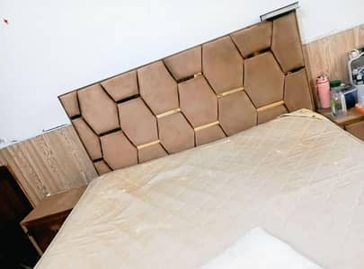 double bed with side table singer maze