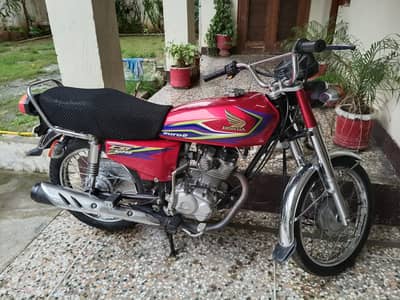 HONDA 125 MINT CONDITION FIRST OWNER