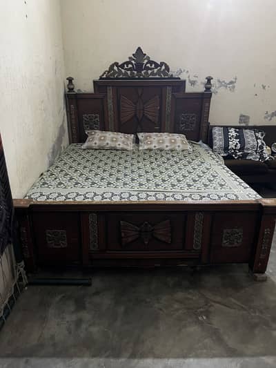 Bed full set used