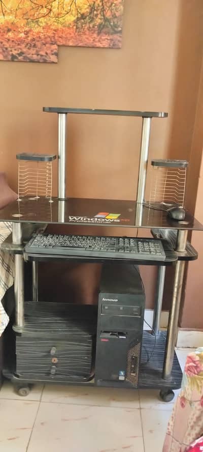 Lenovo CPU+computer trolly for sale good condition.
