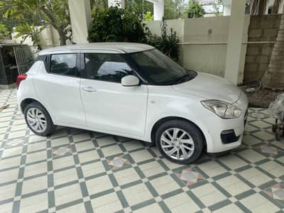 Suzuki Swift 2022 like new 7500 km driven