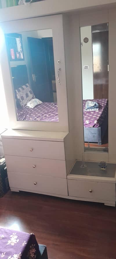 Dressing Table set for sale