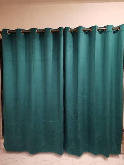 Brand New Velvet Curtains for Sale – 4x7 (2 Pieces)