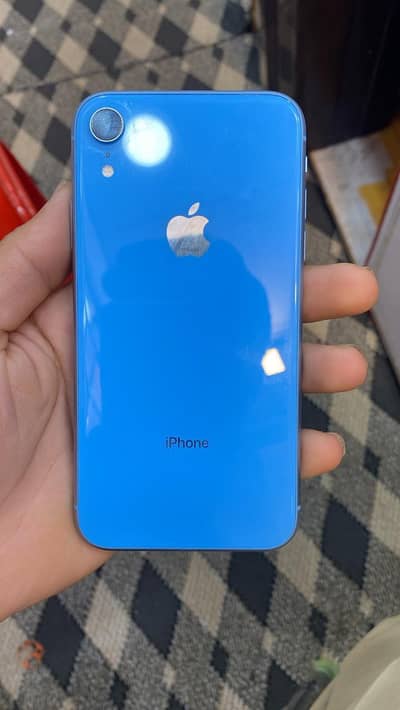 10 by 10 condition 64 gb 81 health (JV)  light blue color