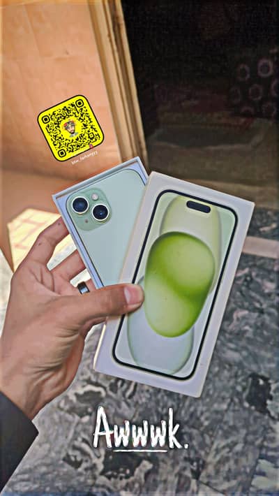 i Phone 15 Simply Green With Box
