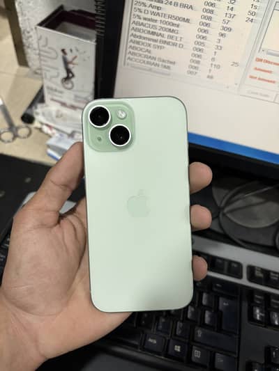 i Phone 15 Simply Green With Box