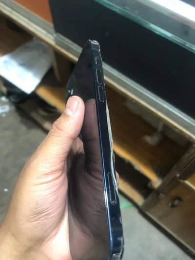 10/9.5 I ph12 non PTA health 79 64 GB storage 2 month e sim chelay gi