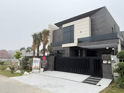 100% ORIGINAL PICS KANAL EYE CATCHING SUPERB LUXURY BUNGALOW FOR SALE ON TOP LOCATION