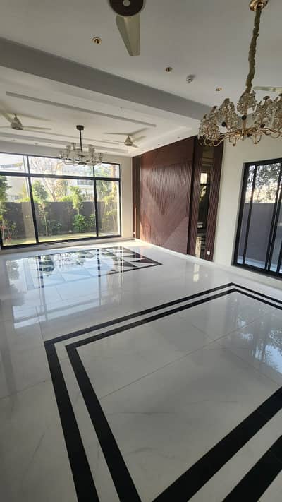 1 Kanal Full House For Rent In DHA Phase 7 - Near Park And Commercial Market