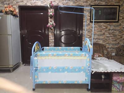 baby cot for sale