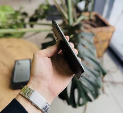 Iphone 11 pro pta dual Sim 03085402828