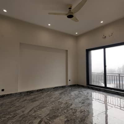 ONE Bed Non Furnished Flat For Rent In Bahria Town Lahore