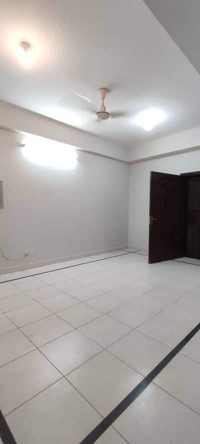 D17/2 MVHS Paradise Apartment Available For Sale