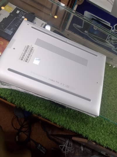 sale my hp EletBook