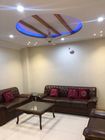 10 MARLA PLAZA FOR SALE