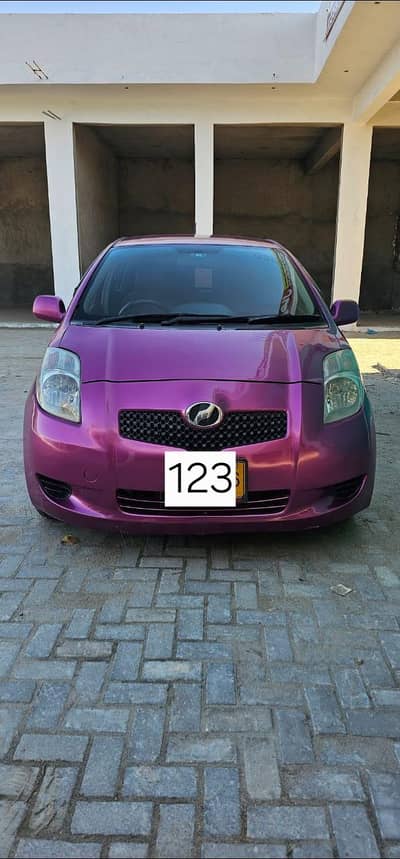 Toyota Vitz (Push Start) 1000CC