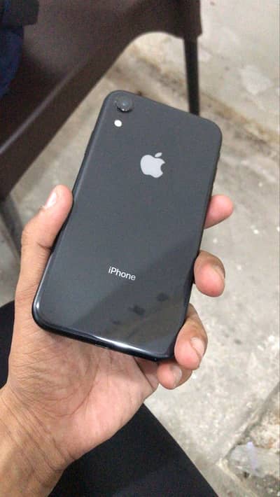 Apple iPhone XR