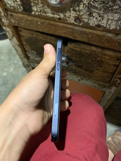 Battery health 89%,sim time 4 months , condition well, 64gb