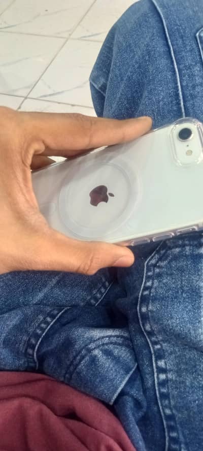 iphone SE 2020 iOS. . 26.1. . . . )10by10. . . all. ok. non pta. . 64gb