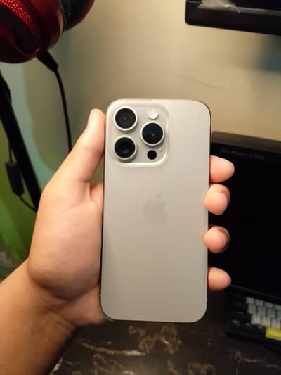 iPhone 15 Pro 128GB Simlocked Natural Titanium