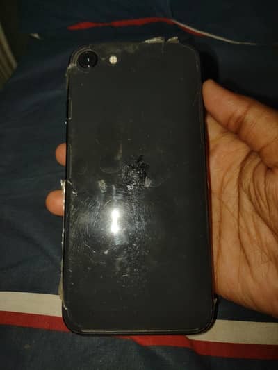 iphone se hai true ton bhi on hai  face id bhi ok phone me koi bhi fau