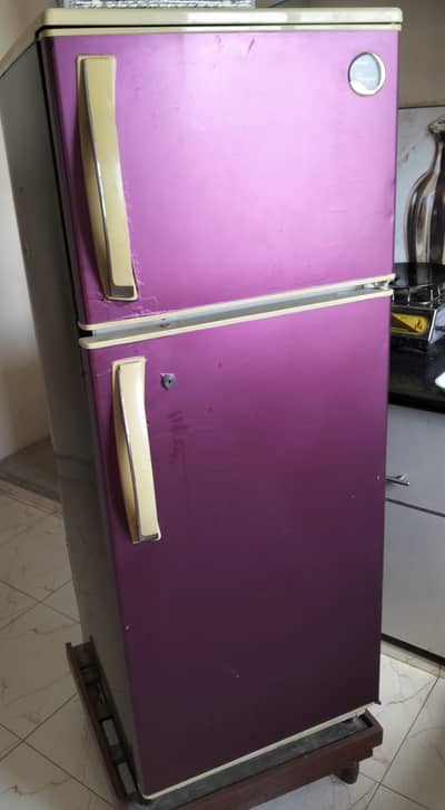 Phillips Wirlpool Europe made (purple exterior modified)