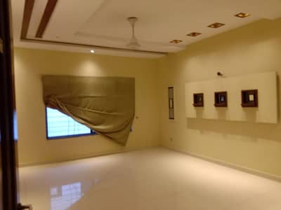 Good Location 1 Kanal Upper Portion Available For Rent in DHA Lahore Phase 4 Block BB