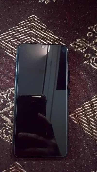 Vivo Y17 8Gb
