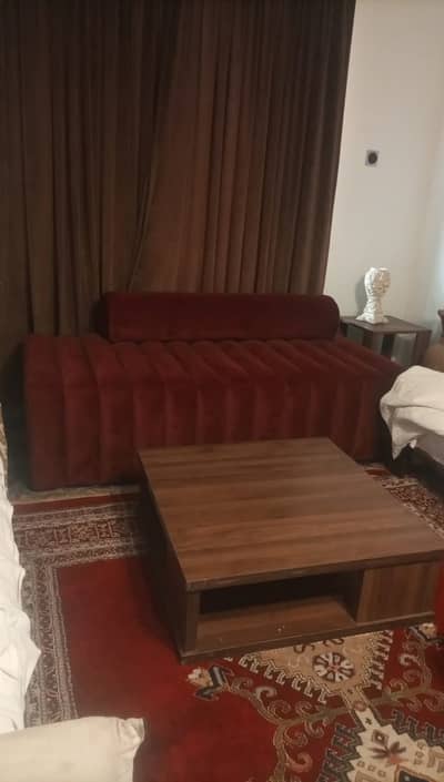 Sofa With Center Table