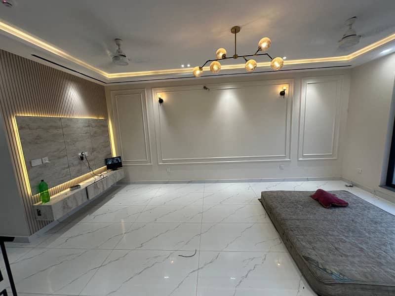 5 Marla Luxuirous House For Rent In Dha 9 Town - Houses - 1113016815