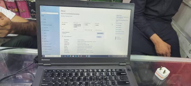 Lenovo T440p model ThinkPad  i5 4th gen 256gb ssd 8gb ram