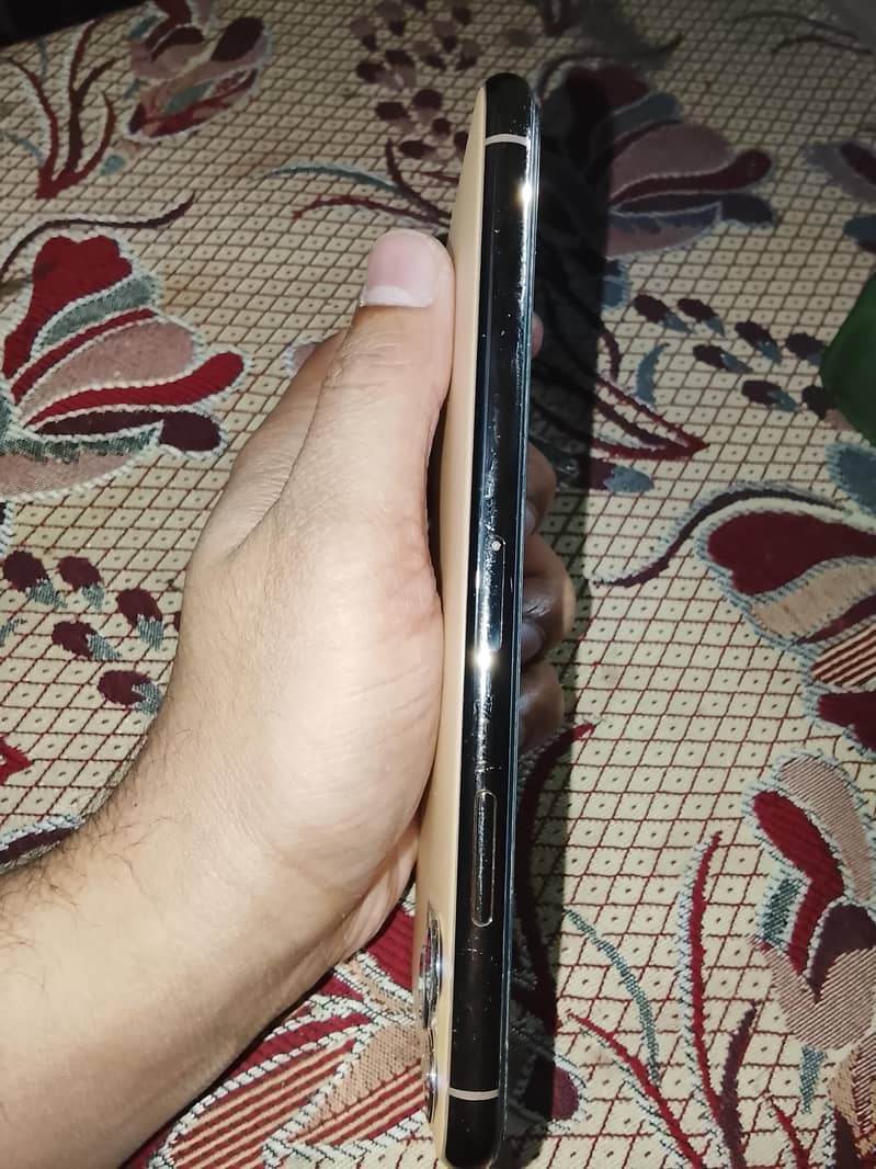 iphone 11 pro max jv 3