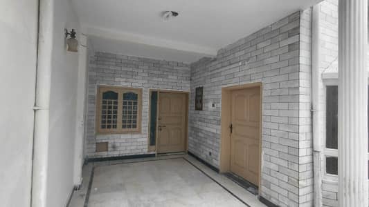 I-10/4 Street 105 25x60 House For Sale