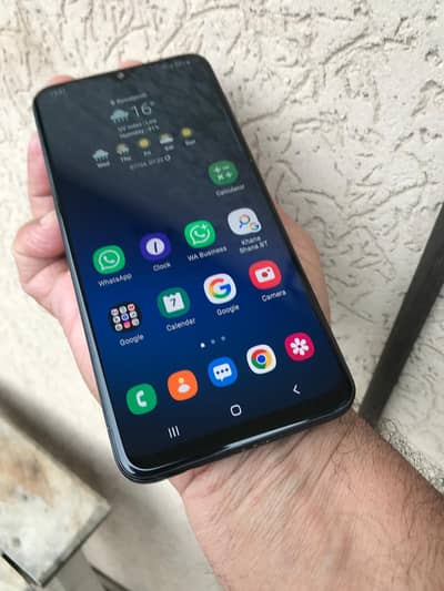 Samsung 128/4 Dual sim PTA approved