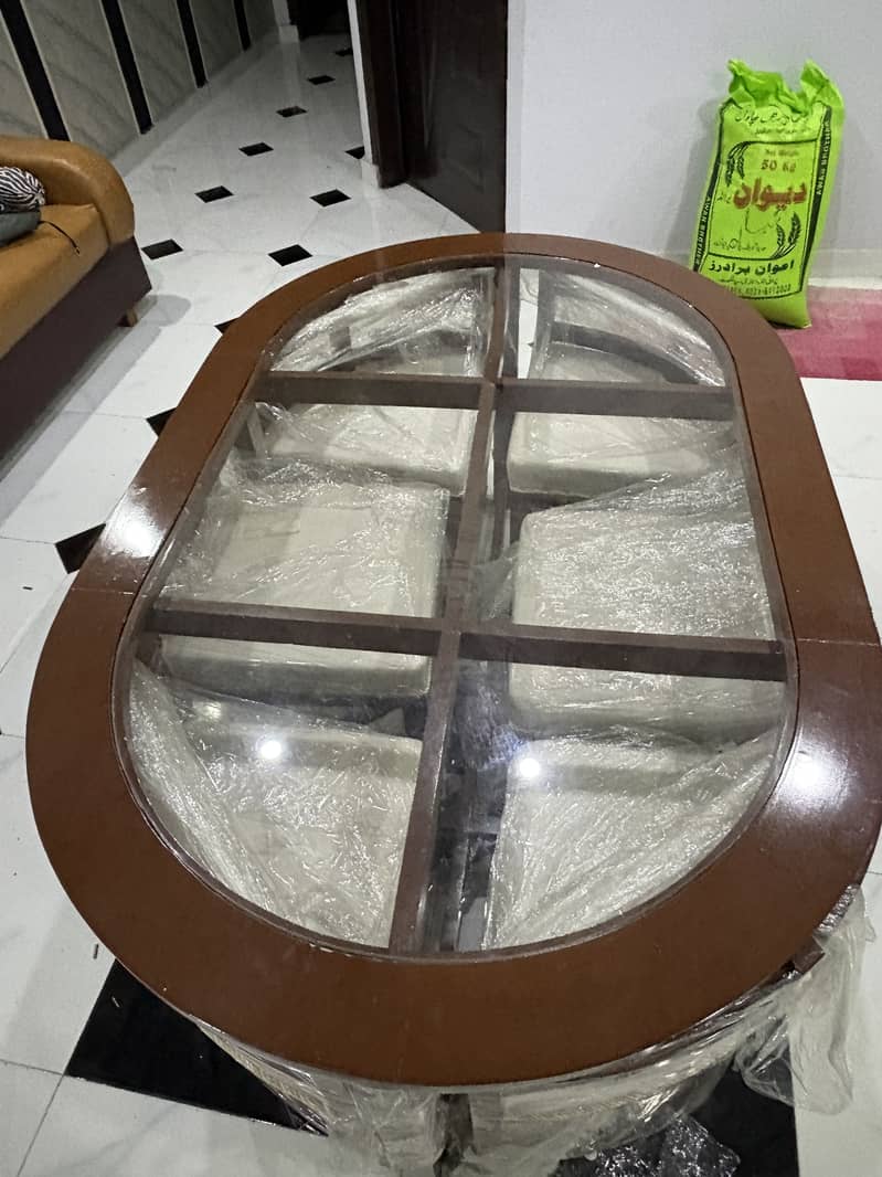 Dining table unique design 1