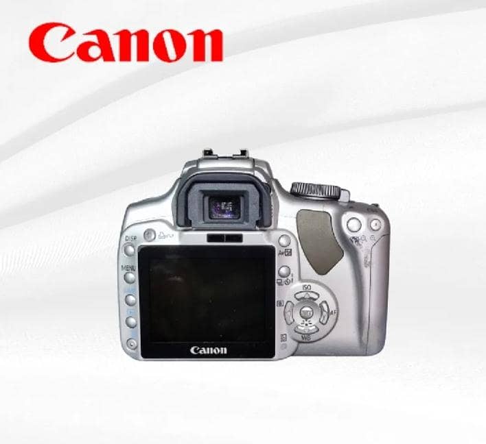 Canon EOS 300D  DSLR  | Fast Autofocus 0