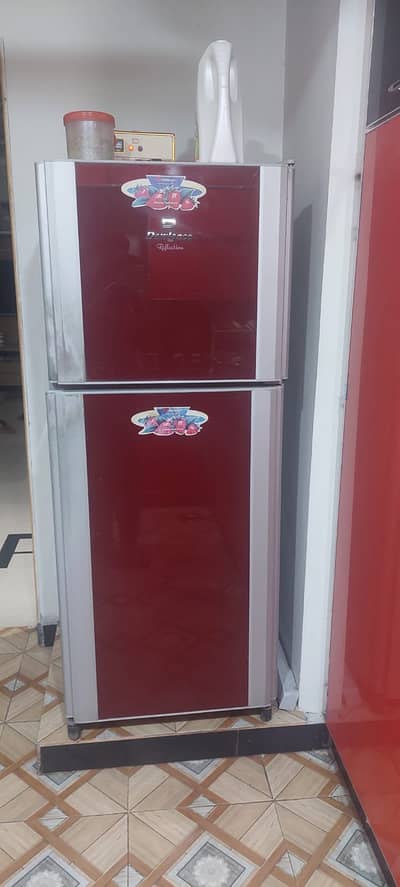 Dawlance Reflection Medium Size fridge