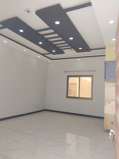 700 Square Yards House In Gulshan-E-Maymar - Sector Z For Sale