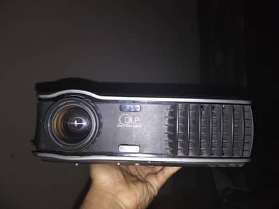 dell HD projector for rent in Lahore