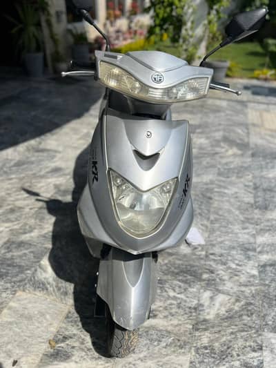 Chinese Scooty Cygnus KR