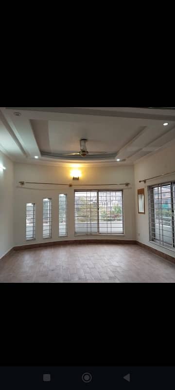 G-15/1 (40*80)UPPER PORTION AVAILABLE FOR RENT